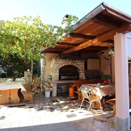 Schoene In Mit Eigener Terrasse *